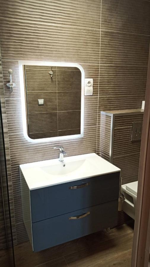 Villadali-Fr Appart Hotel Toulon Clim, Wifi, Terrasse, Cuisine Parking Gratuit Exterior foto